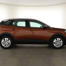 Foto inzerátu Peugeot 3008 1.2 PureTech