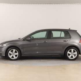 Foto inzerátu Volkswagen Golf 1.0 TSI