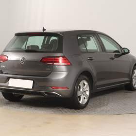 Foto inzerátu Volkswagen Golf 1.0 TSI