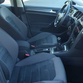 Foto inzerátu Volkswagen Golf 1.0 TSI