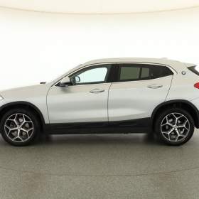 Foto inzerátu BMW X2 sDrive18i