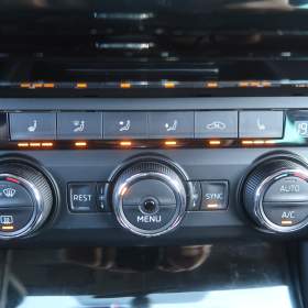 Foto inzerátu Škoda Superb 2.0 TDI