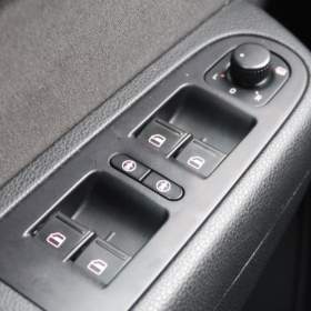 Foto inzerátu Volkswagen Sharan 2.0 TDI