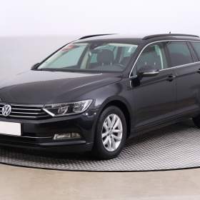 Foto inzerátu Volkswagen Passat 2.0 TDI