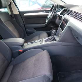 Foto inzerátu Volkswagen Passat 2.0 TDI