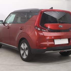 Foto inzerátu Kia e-Soul 64 kWh
