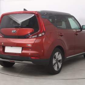 Foto inzerátu Kia e-Soul 64 kWh