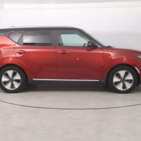 Foto inzerátu Kia e-Soul 64 kWh