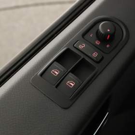 Foto inzerátu Volkswagen Multivan 2.0 TDI 4Motion