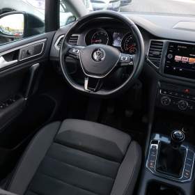 Foto inzerátu Volkswagen Golf Sportsvan 1.5 TSI