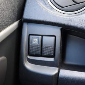 Foto inzerátu Mazda 5 1.8