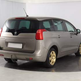 Foto inzerátu Peugeot 5008 2.0 HDI