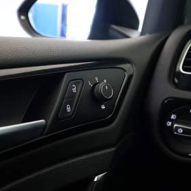 Foto inzerátu Volkswagen Golf 1.5 TSI