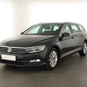 Foto inzerátu Volkswagen Passat 2.0 TDI