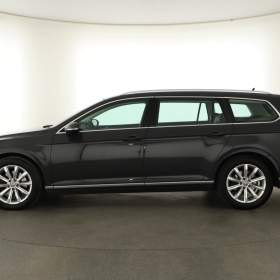 Foto inzerátu Volkswagen Passat 2.0 TDI