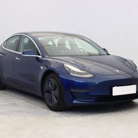 Tesla Model 3 Long Range 4WD 78kWh / 19600912