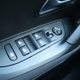 Foto inzerátu Peugeot 2008 1.2 PureTech