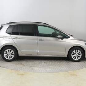 Foto inzerátu Volkswagen Golf Sportsvan 1.6 TDI