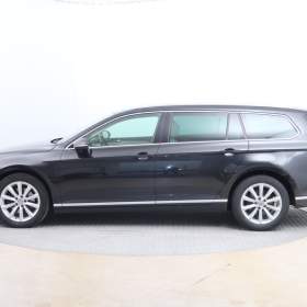 Foto inzerátu Volkswagen Passat 2.0 TDI
