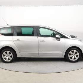 Foto inzerátu Peugeot 5008 2.0 BlueHDi