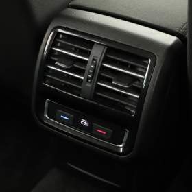 Foto inzerátu Volkswagen Passat 2.0 TDI