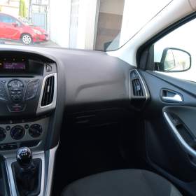 Foto inzerátu Ford Focus 1.6 i