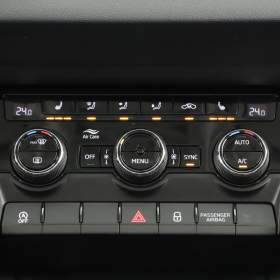 Foto inzerátu Škoda Karoq 1.0 TSI