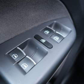 Foto inzerátu Volkswagen Touran 1.6 TDI