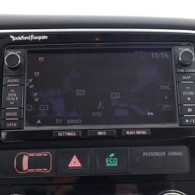 Foto inzerátu Mitsubishi Outlander 2.0 PHEV