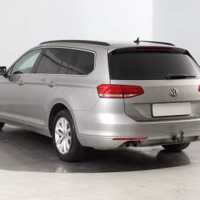 Foto inzerátu Volkswagen Passat 2.0 TDI