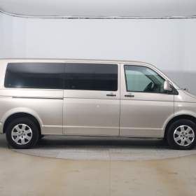 Foto inzerátu Volkswagen Caravelle 2.5 TDI