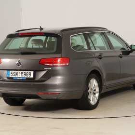 Foto inzerátu Volkswagen Passat 1.6 TDI