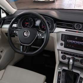 Foto inzerátu Volkswagen Passat 1.6 TDI