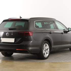 Foto inzerátu Volkswagen Passat 2.0 TDI
