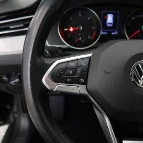 Foto inzerátu Volkswagen Passat 2.0 TDI