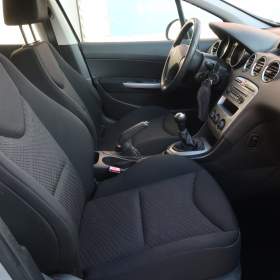 Foto inzerátu Peugeot 308 1.4 i