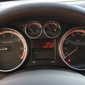 Foto inzerátu Peugeot 308 1.4 i