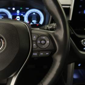 Foto inzerátu Toyota Corolla Cross 1.8 Hybrid