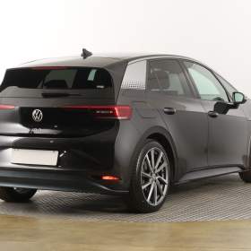 Foto inzerátu Volkswagen ID.3 1st (62 kWh)