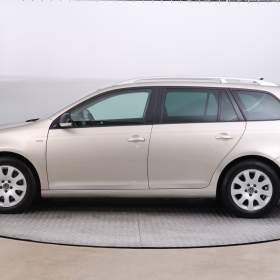 Foto inzerátu Volkswagen Golf 1.6 TDI