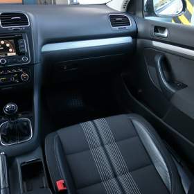 Foto inzerátu Volkswagen Golf 1.6 TDI