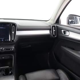 Foto inzerátu Volvo XC40 D4 AWD