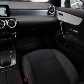 Foto inzerátu Mercedes-Benz CLA 200 d