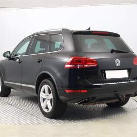 Foto inzerátu Volkswagen Touareg 3.0 TDI