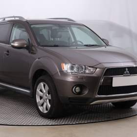 Foto inzerátu Mitsubishi Outlander 2.2 DI-D