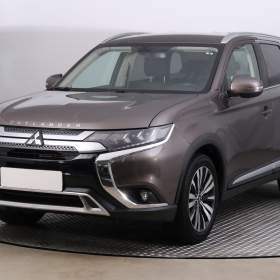Foto inzerátu Mitsubishi Outlander 2.0