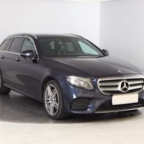 Mercedes- Benz Třídy E E 220 d 4MATIC / 19606655