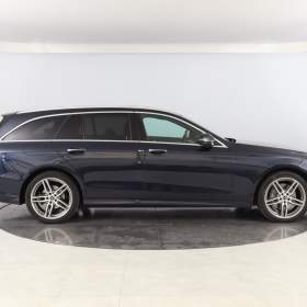 Foto inzerátu Mercedes-Benz Třídy E E 220 d 4MATIC