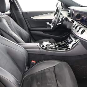 Foto inzerátu Mercedes-Benz Třídy E E 220 d 4MATIC