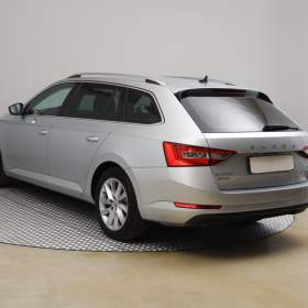 Foto inzerátu Škoda Superb 2.0 TDI